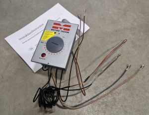 Thermostat 88°, Surchauffe. Fusible et lampe dans le coffret électrique. À partir de -97