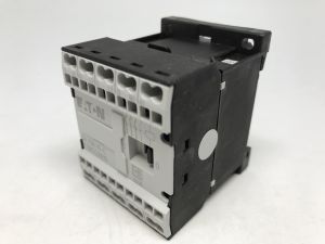 069. Contacteur avec connexion à ressort (remplace la broche plate)