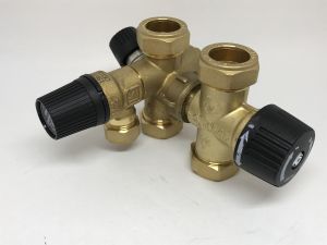 079. Coupleur de valve avec soupape de sécurité