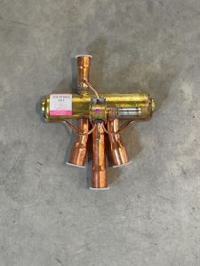 006C. Vanne à quatre voies STF-0316G3