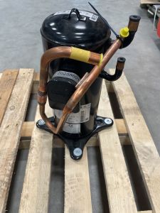 Compresseur EZTLA APH 60 VAAMT R290 230 V "Sinter" incl. tuyau daspiration et filtre